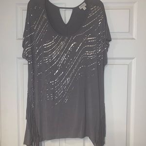 Grey shirt with foil design and fringe